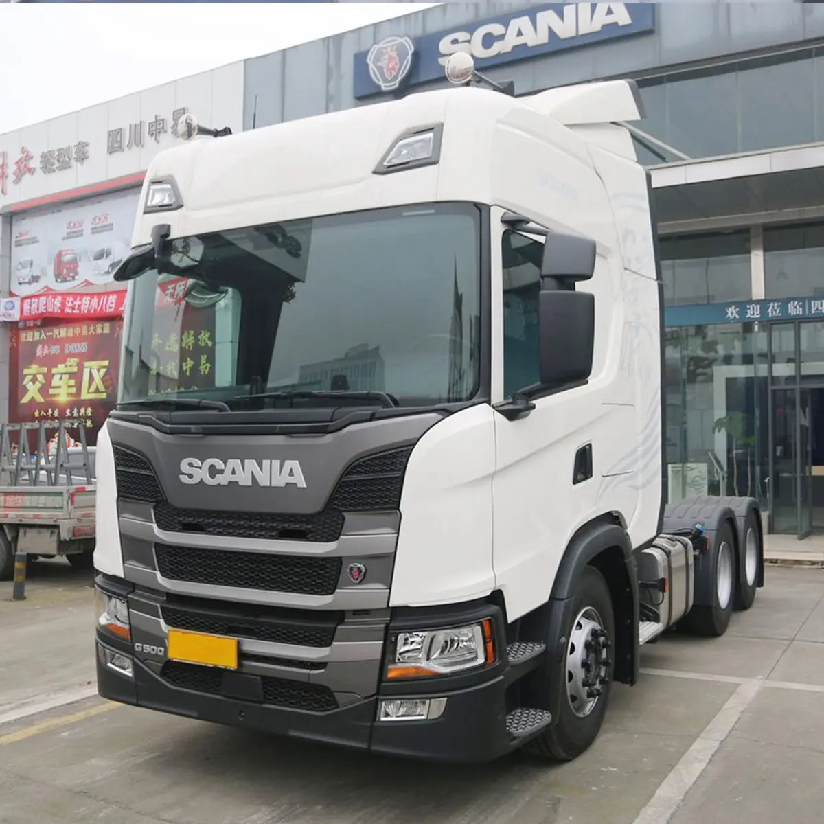 Cabeza de remolque pesada barata Scania Precio de venta Tractor Remolque Precio de camión en Dubai