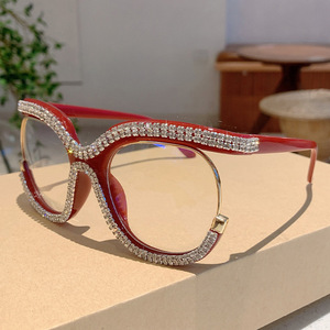 <span class=keywords><strong>Net</strong></span> rote Eule Europa und die Vereinigten Staaten großen Rahmen flachen Lichts piegel Mode Persönlichkeit zweireihige Diamant gerahmte Brille
