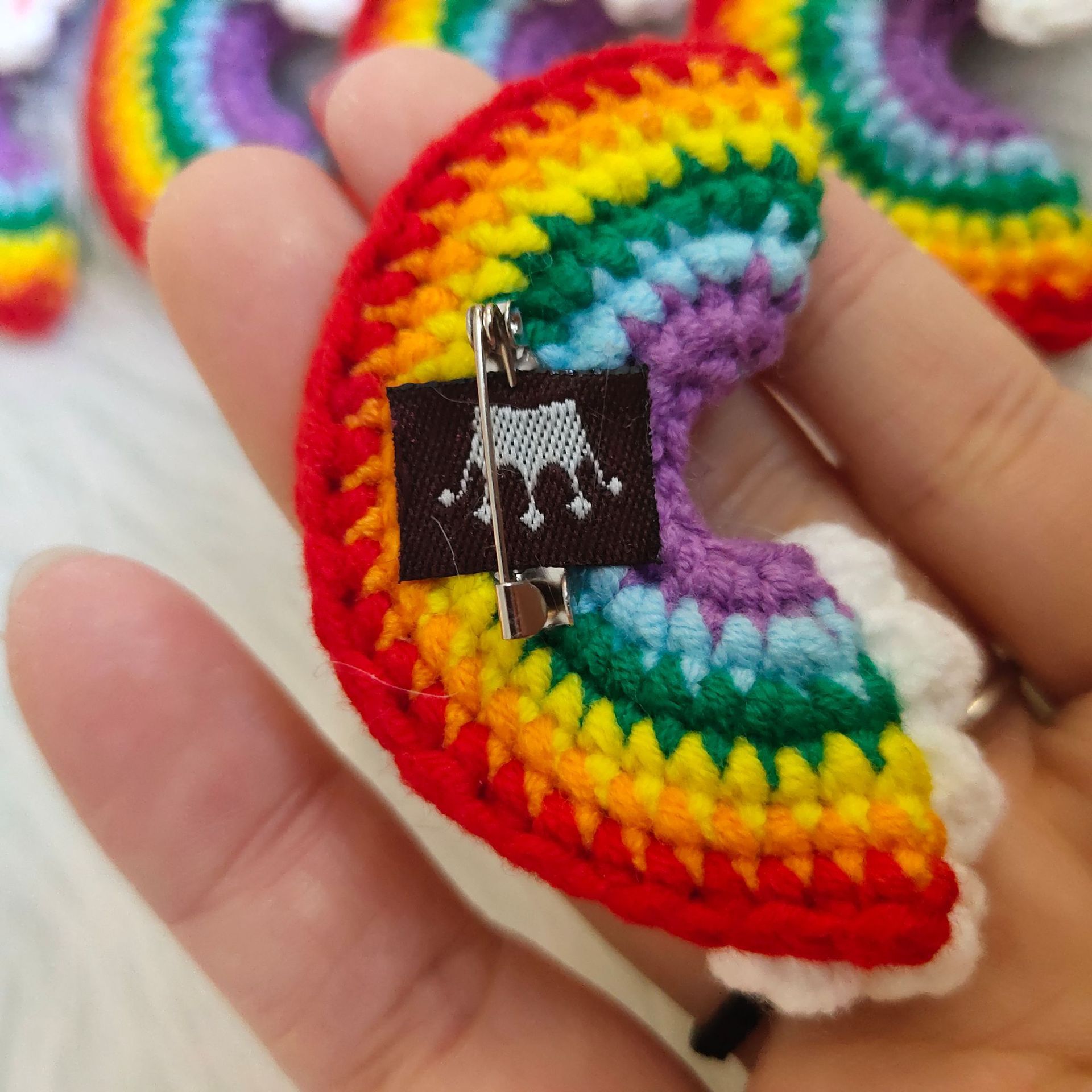 Spilla arcobaleno