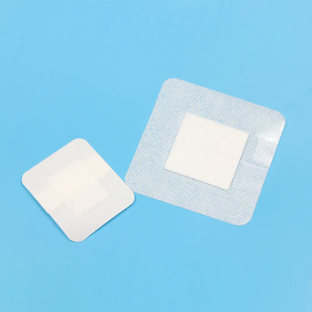 Medicazione Non tessuta adesiva chirurgica medica Sterile ipoallergenica del CE con il cuscinetto assorbente