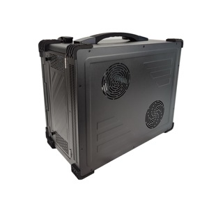 Chasis de ordenador industrial portátil multipantalla de 2 pantallas para aplicaciones de transmisión y control en directo - Product Image 6