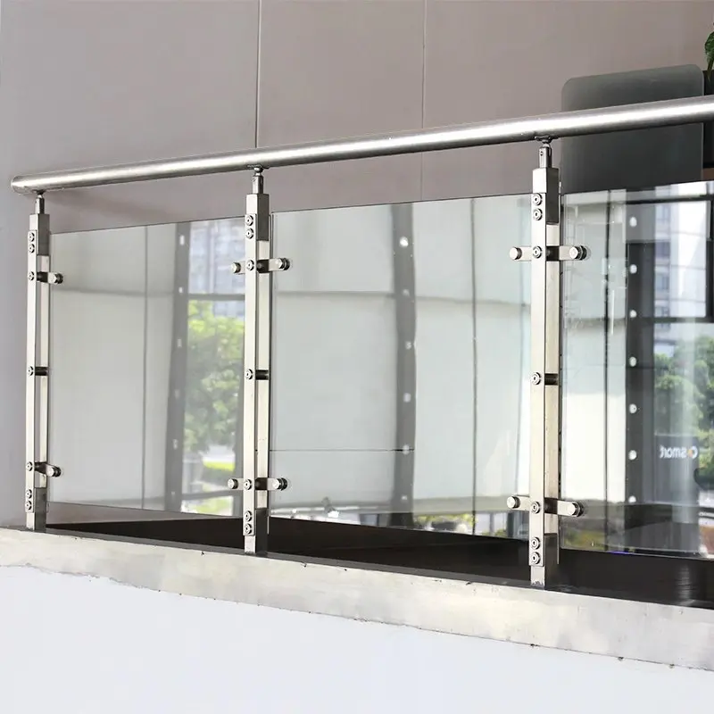 Vendite dirette della fabbrica cinese ringhiere di vetro di prezzo del corrimano d'acciaio del corrimano da 16 piedi per la scala