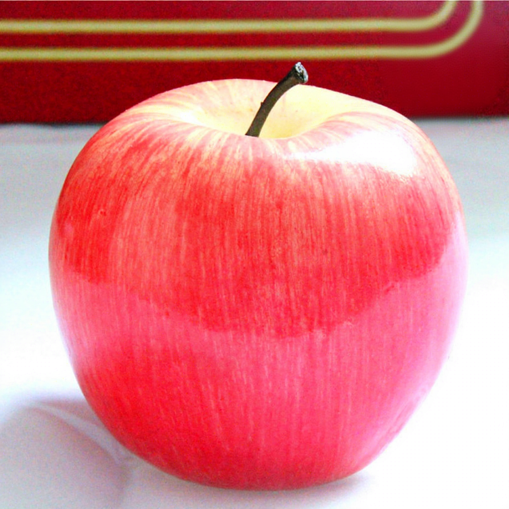 Red apple
