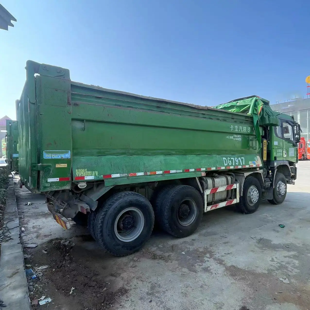 Obral besar digunakan kualitas tinggi Shacman X3000 400hp truk sampah 8x4 euro3 4 5 truk sampah truk tugas berat