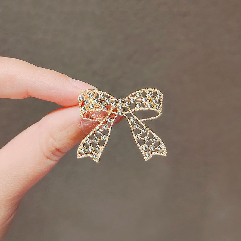 No. 93 Golden Bow