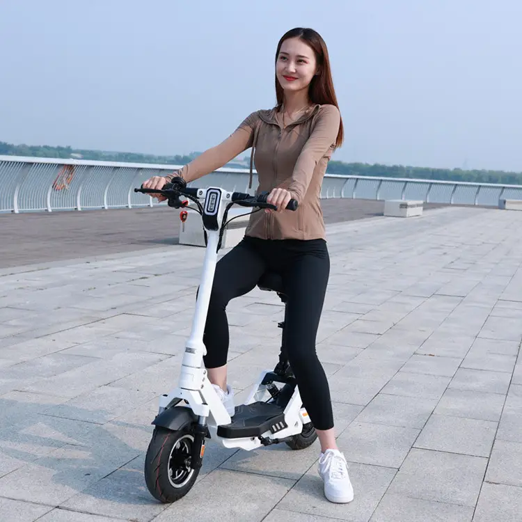 Güvenli ve dayanıklı 2400w renkli hızlı güç çift motorlu yetişkin elektrikli Scooter