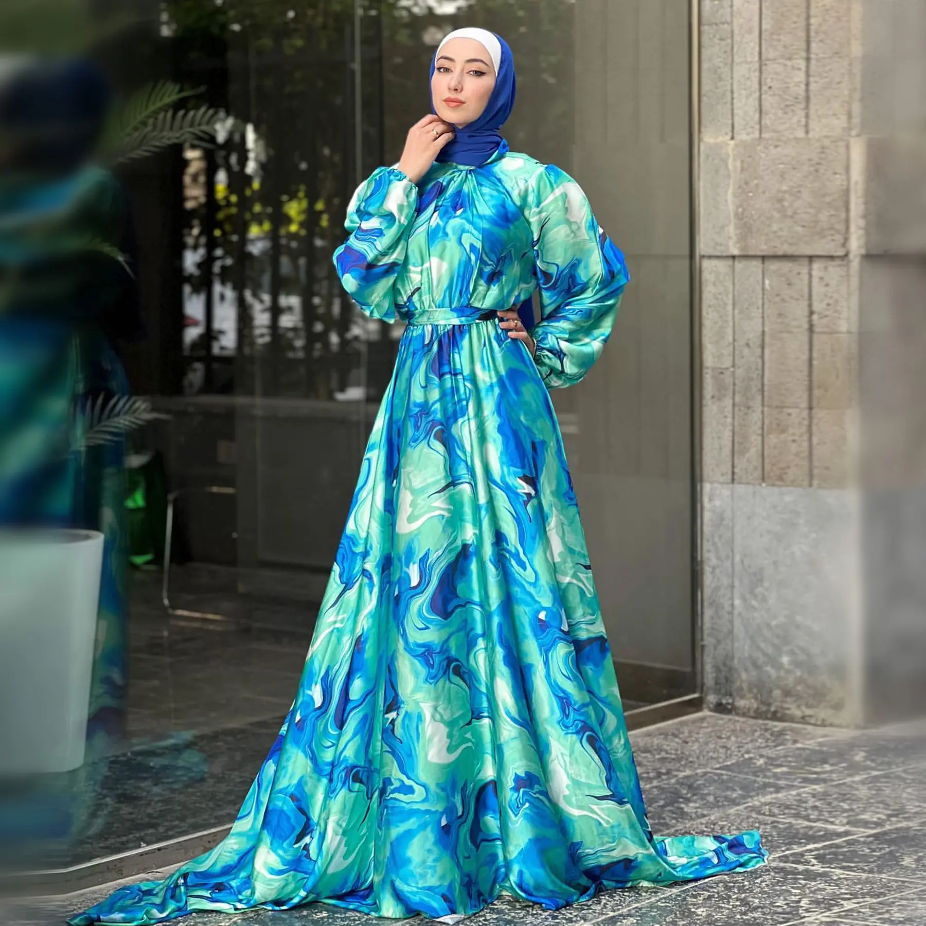 Abito Extra lungo Casual alla moda da donna 2024 alla moda con stampa floreale di lusso in raso lungo abito musulmano da donna