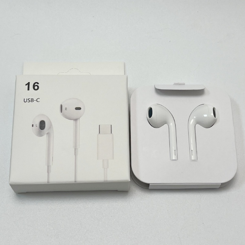 White Type-C port
