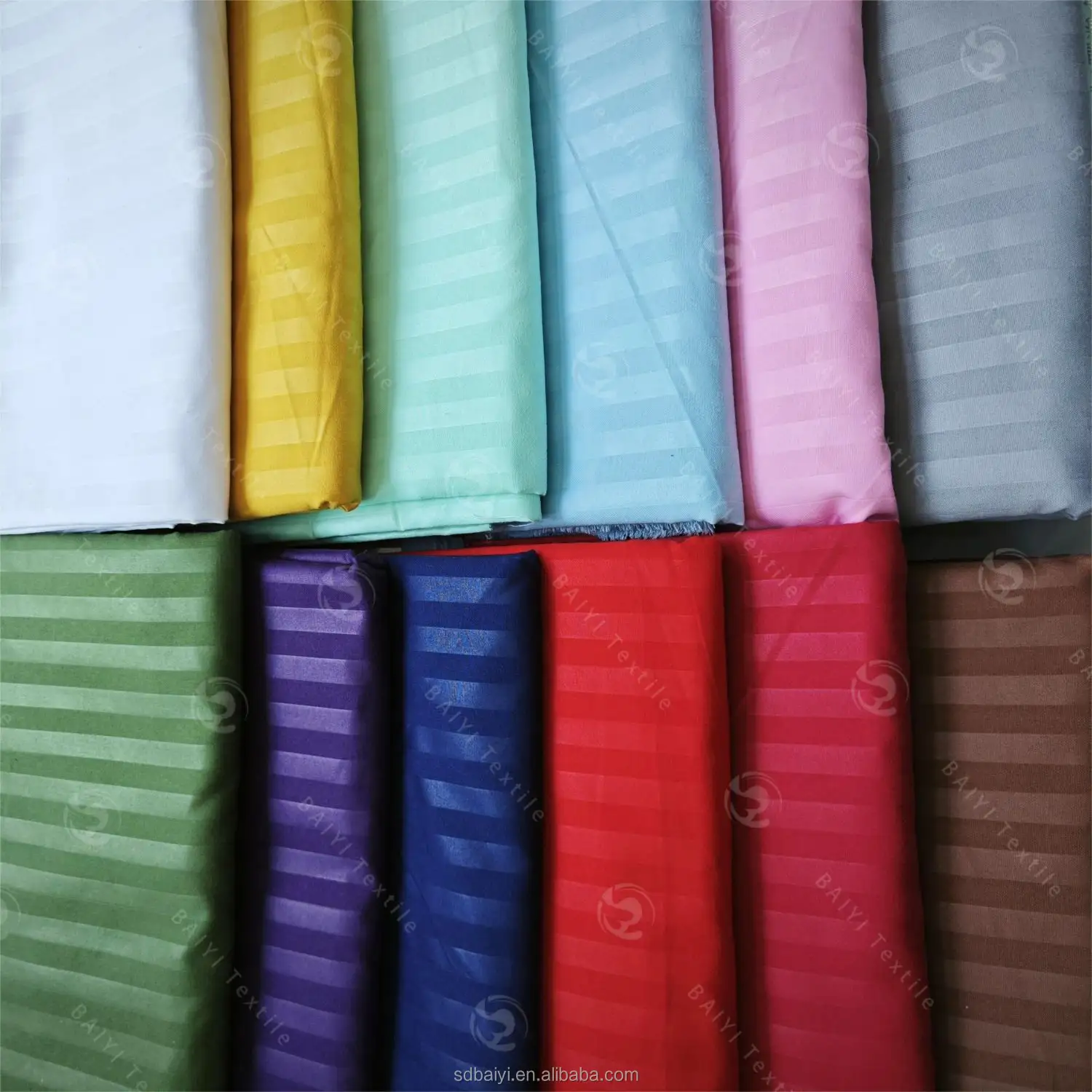 Changyi 100% 폴리에스터 극세사 솔질 복숭아 피부 양각 스트립 염색 직물 도매 맞춤형 홈 섬유