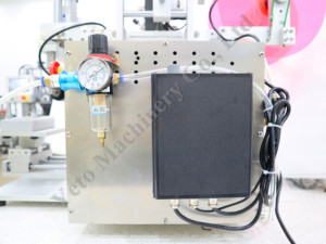 Klarer Lauf Kleine gebrauchte flache oder doppelseitige billige um quadratische flache Flaschen etikett ier maschine mit Datums codierung druck gerät - Product Image 4