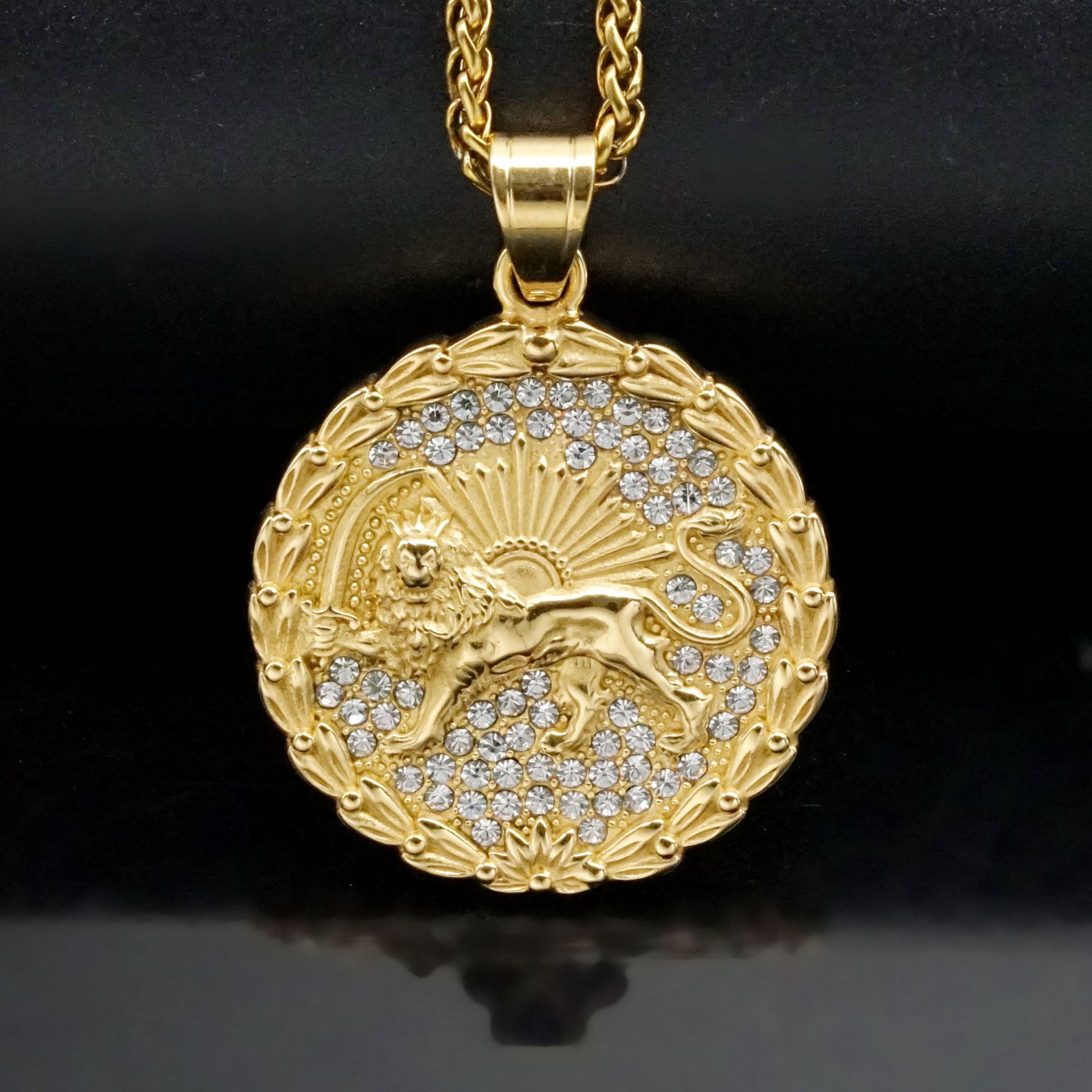 Gold Single Pendant Without Chain