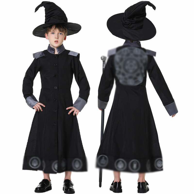 Hat + dress + belt + cape