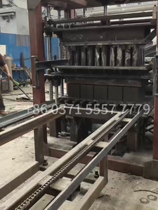Máquina formadora de bloques de pavimentación hueca completamente automática QT5 con sistema hidráulico PLC para una operación sostenible - Product Image 5