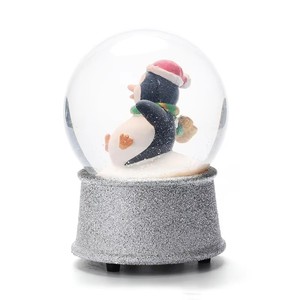 Özelleştirilebilir penguen ve kartopu noel süs çocuk ev dekorasyon için sevimli reçine Bib Mini heykeli <span class=keywords><strong>Eve</strong></span> hediye