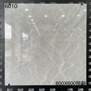 600x600艶をかけられた磨かれたセラミックタイルのインテリアのモダンなスタイルの床とリビングルームのタイルのための灰色の大理石の石のベストセラー