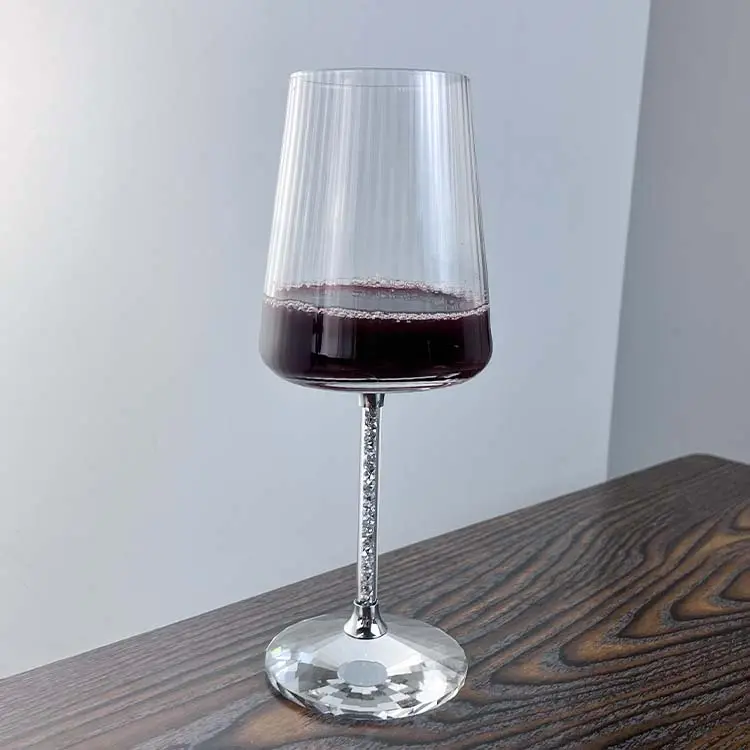 Gobelet en verre de cristal vente directe d'usine verre à vin rouge européen personnalisé domestique haut de gamme