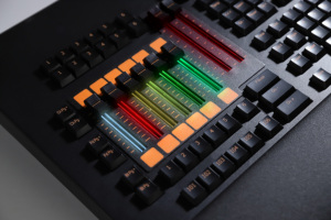 RGB подсветка Электрический толкающий стержень трещины 256 доменов Профессиональный контроллер сценического освещения M2 система управления фейдером крыло dmx консоль - Product Image 2