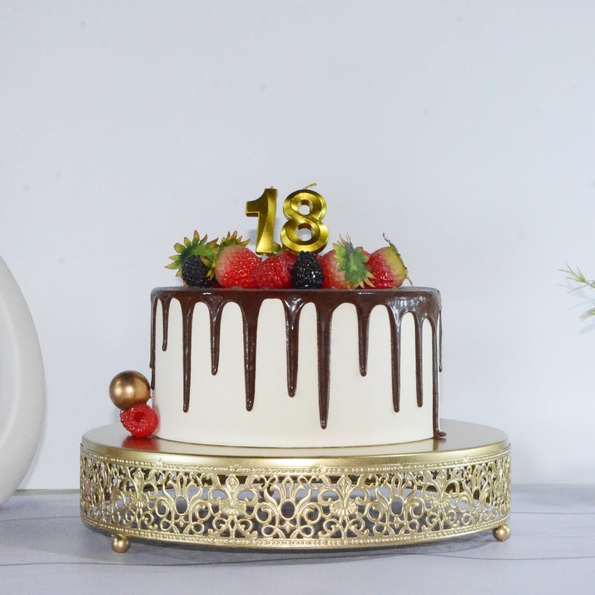 สีเทาเข้ม