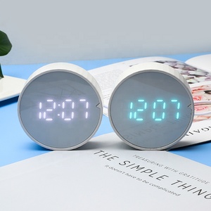 Superficie dello specchio intorno all'orologio digitale a LED conto alla rovescia timer da scrivania con aspirazione magnetica orologio elettronico multifunzione - Product Image 1