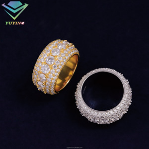 Moda tasarım 925 gümüş buzlu Out Moissanite elmas erkek küba elmas 18k altın kaplama yüzük için Hiphop hayat takı