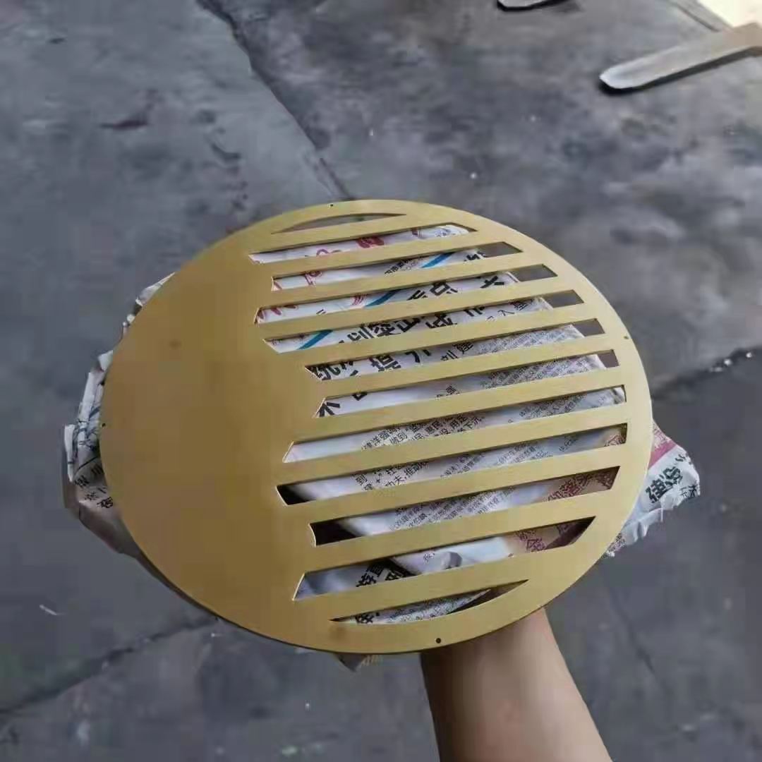 Brass metallic color