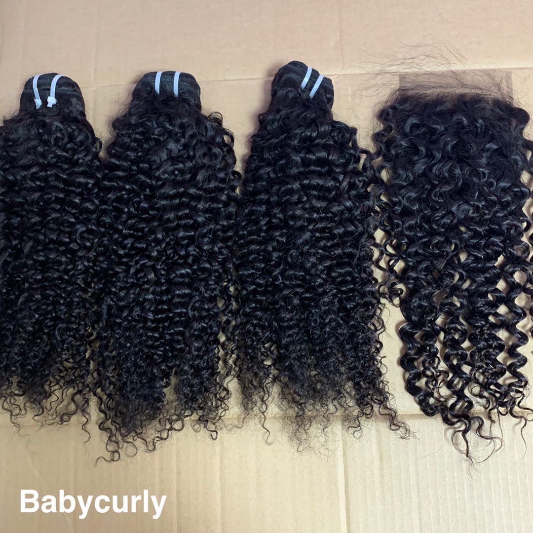 bébé bouclé (1 pièce seulement)