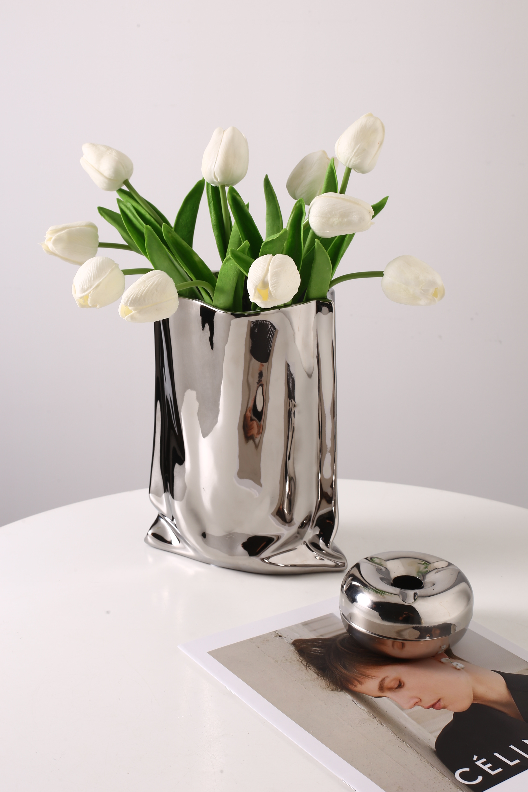 Light luxury electroplating silver vase decoration creative home living room coffee table wine cabinet model room ceramic decor