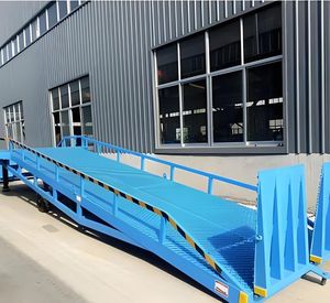 Strong frame boarding bridge hydraulic <strong>loading</strong> dock fixed boarding bridge for truck <strong>Loading</strong>