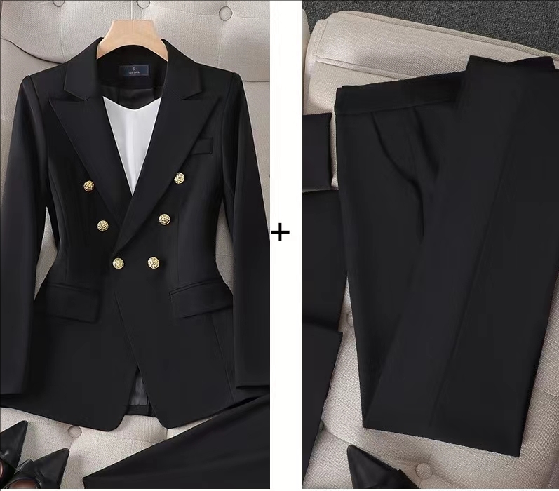 3 Black suit+black pants
