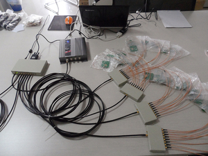 UHF Intelligent Antenna <strong>Multiplexer</strong>, Master with 1 RF <strong>Input</strong> Connecting Reader and 8 RF <strong>Output</strong> Ports