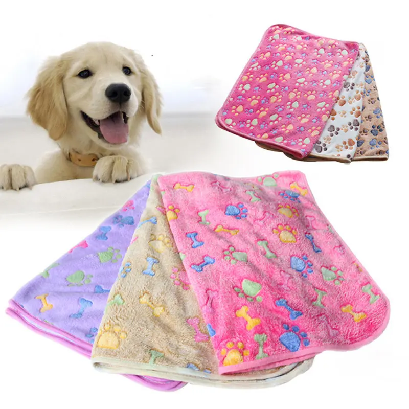 Coperta da viaggio per animali domestici Coral Fleece Dog Paw Bones Print Cute Pattern Dog Bed Warm And traspirante Cat Dog coperta Pet Supplies