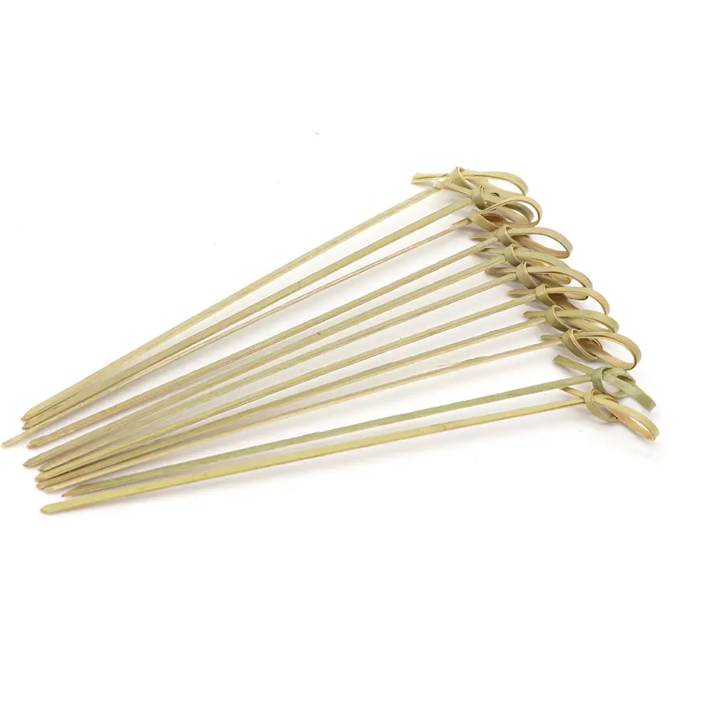 Palos de pinchos de nudo de bambú desechables de 6 pulgadas de color decorativo de grado alimenticio