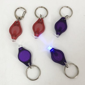 定制迷你钥匙扣带发光二极管灯钥匙圈促销钥匙扣灯钥匙扣 - Product Image 2