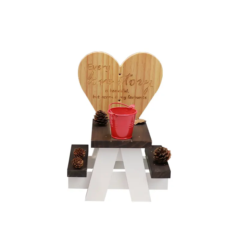 Alimentador de madeira sólida, alimentador de canudo em forma de coração, alimentador de madeira squirrel, piquenique com barril para fora
