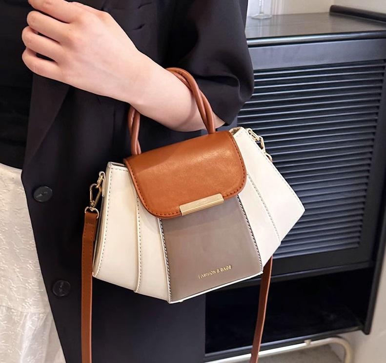 สีน้ำตาล