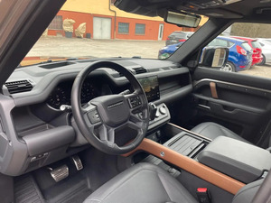 Iyi durumda kullanılan Land Rover Defender 110 X P400 SUV teslimat için kullanılabilir - Product Image 4