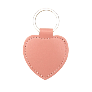 PU Leather Keychain <span class=keywords><strong>Simple</strong></span> Business Car Love-shaped Key Ring Acessórios Couro Do Print LOGOTIPO Publicidade