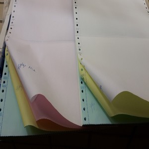 Venta caliente Forma de impresión continua de computadora 240x280mm Papel sin carbón Formas NCR