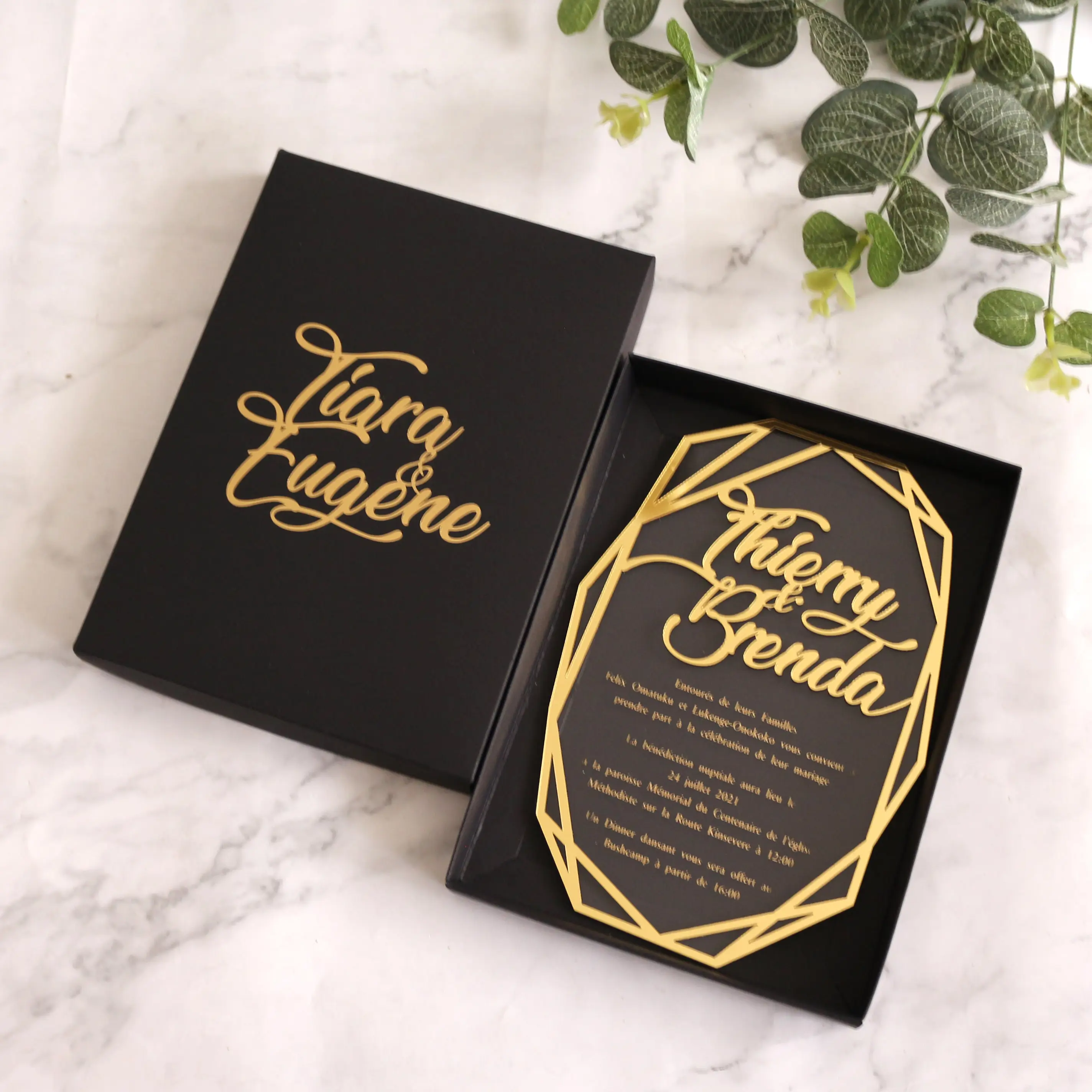 Tarjeta de invitación de boda acrílica de alta calidad, diseño creativo, texto dorado personalizado, decoración elegante