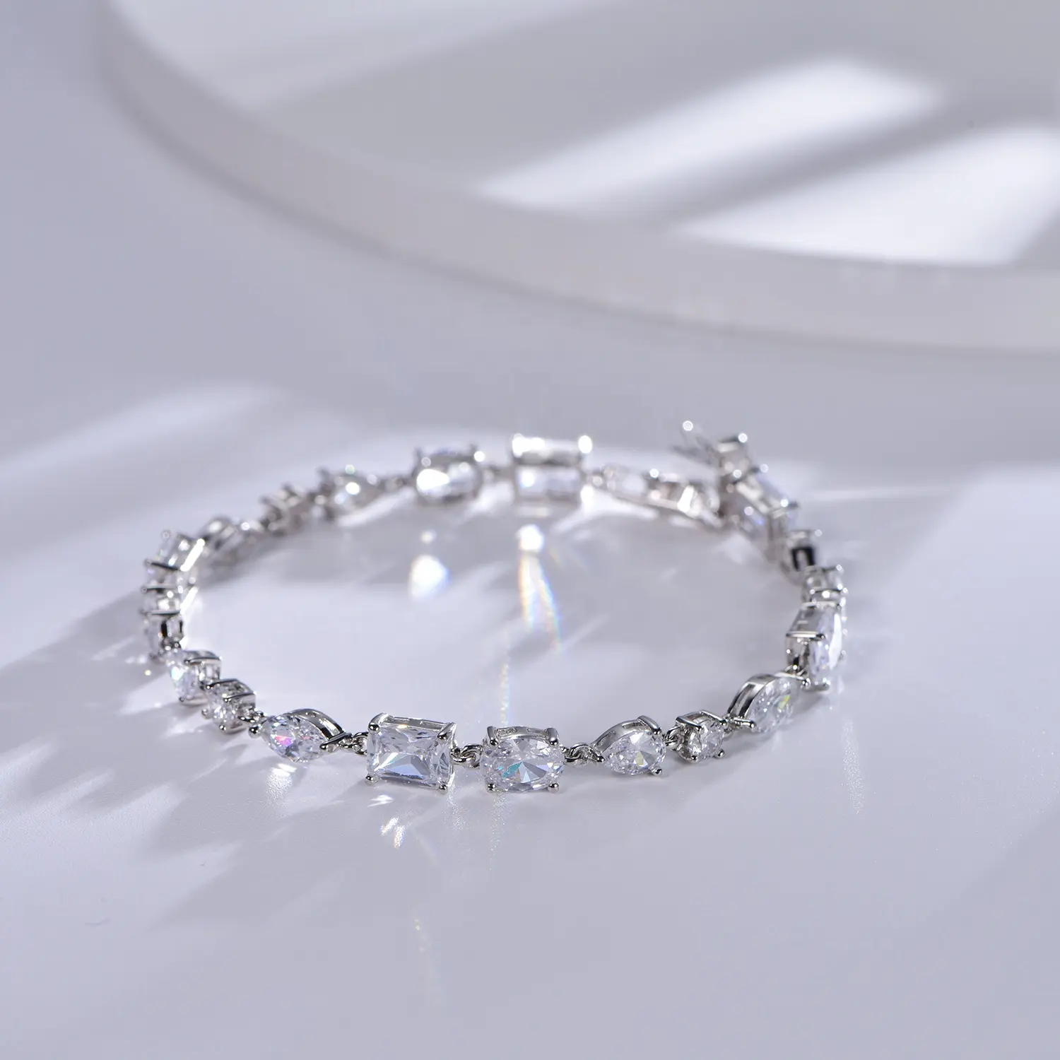 Vendita calda 5A Cubic Zirconia CZ bracciale a catena da Tennis classico braccialetto da Tennis in cristallo lucido per donna