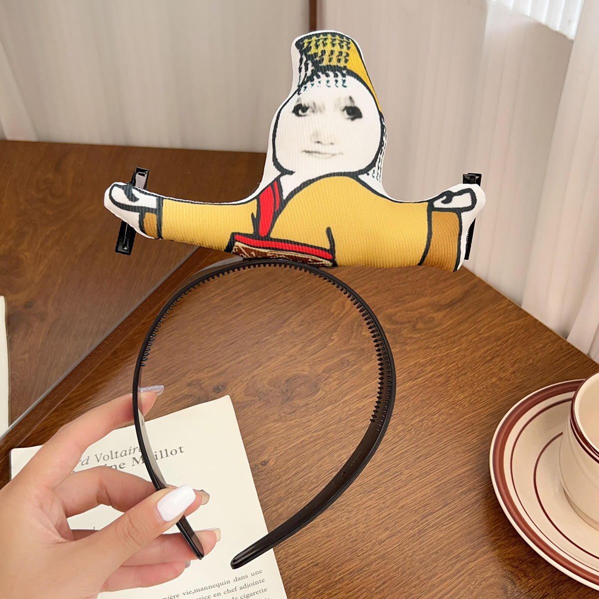 Yellow dragon pattern hair band