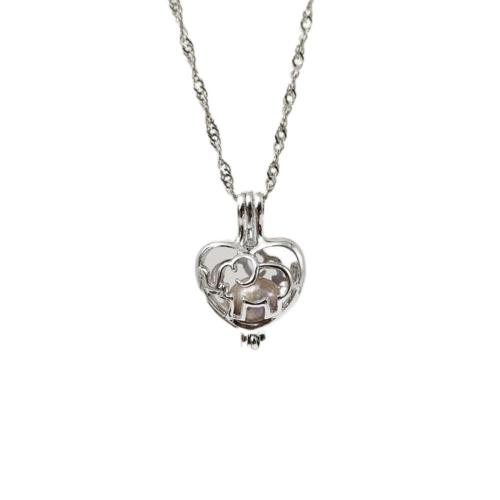 17 # bébé éléphant en forme de coeur