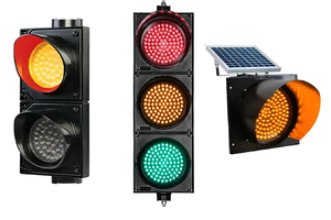Yangzhou FAMA trafik 12VDC araç LED trafik ışığı dayanıklı plastik konut ile 100mm RYG Semaforo güneş ışık kaynağı - Product Image 2