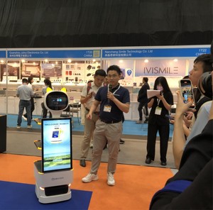 VIP karşılama lobi Robot 27 "4K ekran özel selamlar için oteller reklam ekran Robot - Product Image 3