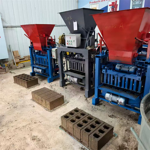 Máquina automática para fabricar bloques de enclavamiento fácil de operar con moldes de bloques de hormigón huecos manuales para ladrillos de cemento - Product Image 3