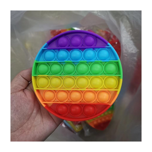 Cầu Vồng đẩy <span class=keywords><strong>Pop</strong></span> Bong Bóng Trò chơi Fidget Đồ chơi bóng đá bóng đá căng thẳng Popper Fidget cảm giác đồ chơi - Product Image 1