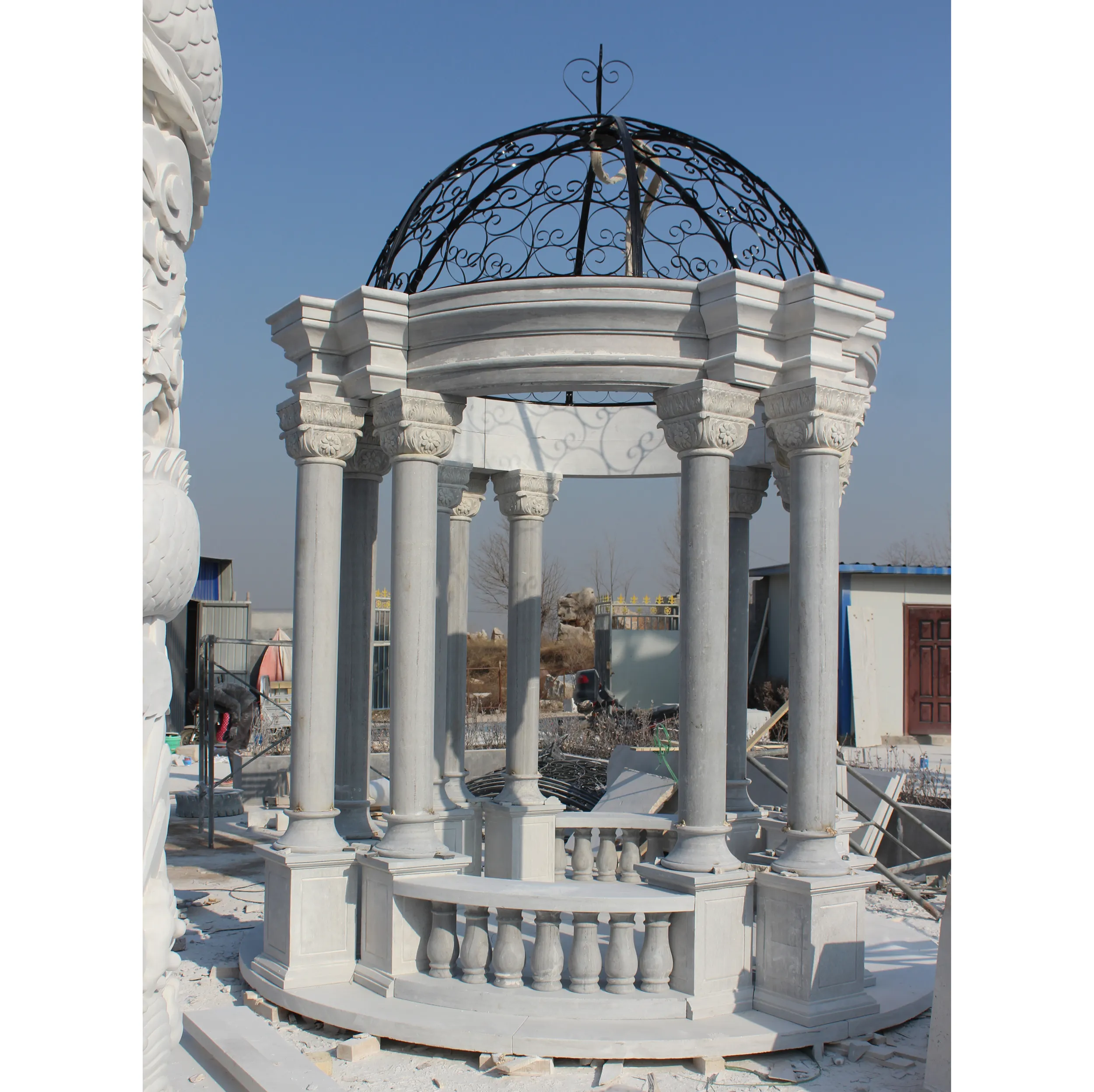 Gazebo della colonna del padiglione della cupola di marmo di pietra bianca del giardino all'aperto di alta qualità