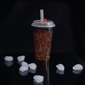 הדפס מותאם אישית 24 oz <span class=keywords><strong>700</strong></span> מ""ל כוסות תה בועות מט חד פעמיות שקופות קשיחות PP כוס פלסטיק לימון תה בובה כוס עם מכסים וקשיות