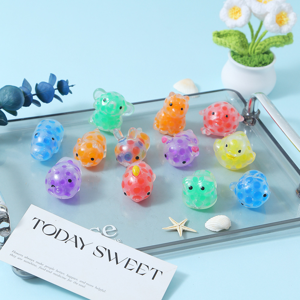 Ensemble de jouets spongieux en forme de canard simulé