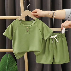 新しい夏のカジュアルな韓国風半袖男の子用スーツショーツジャージーワッフルデザイン子供服卸売り-分。注文2pcs